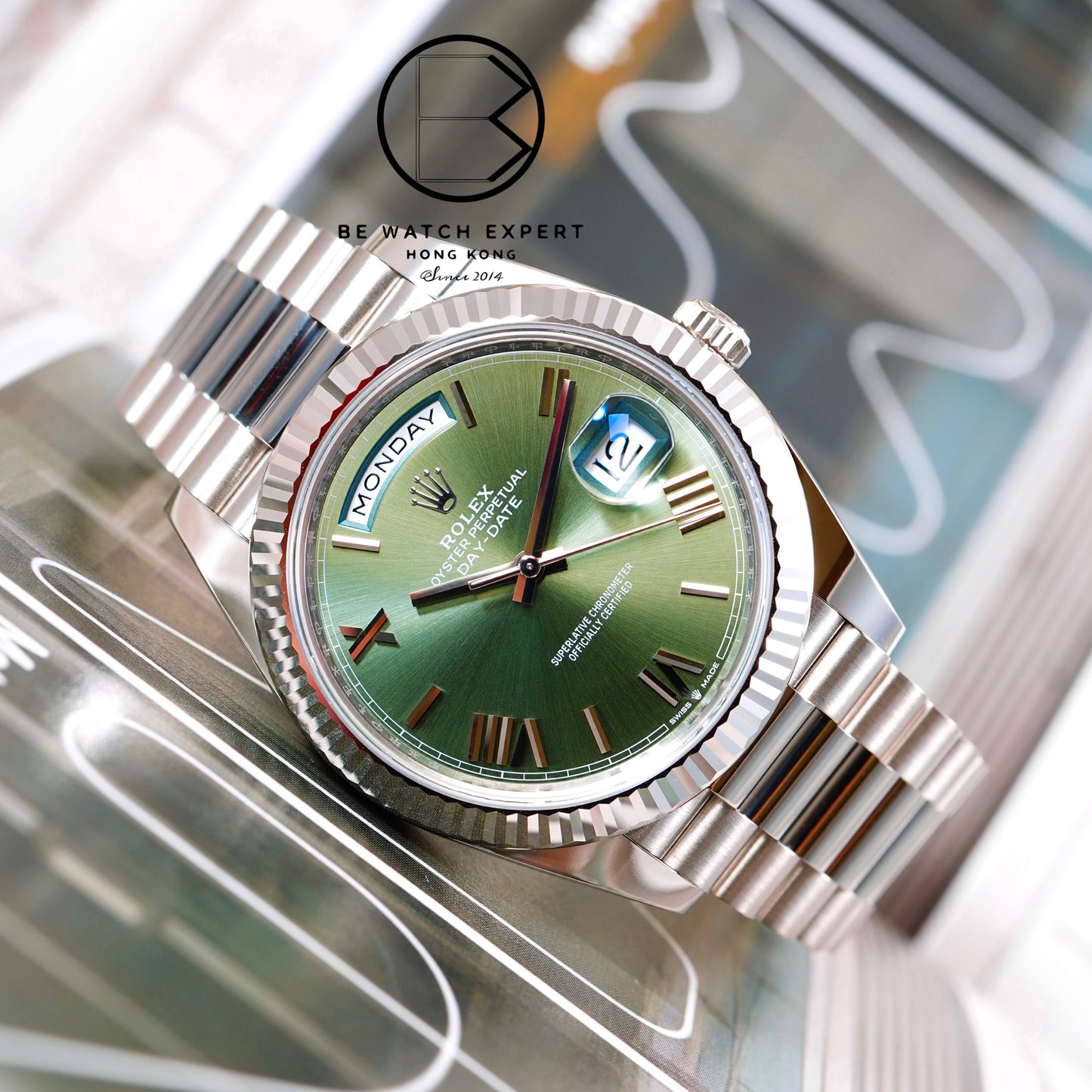 DAY-DATE - 228239